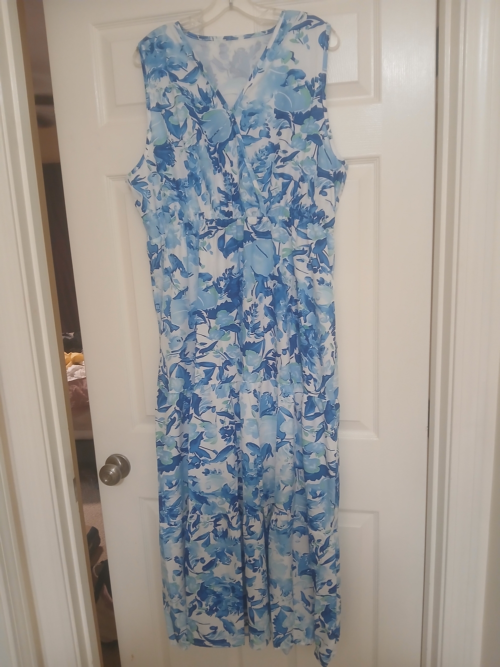 Amazon Essentials Blue and White Floral Maxi Dress - Picture 1 of 3